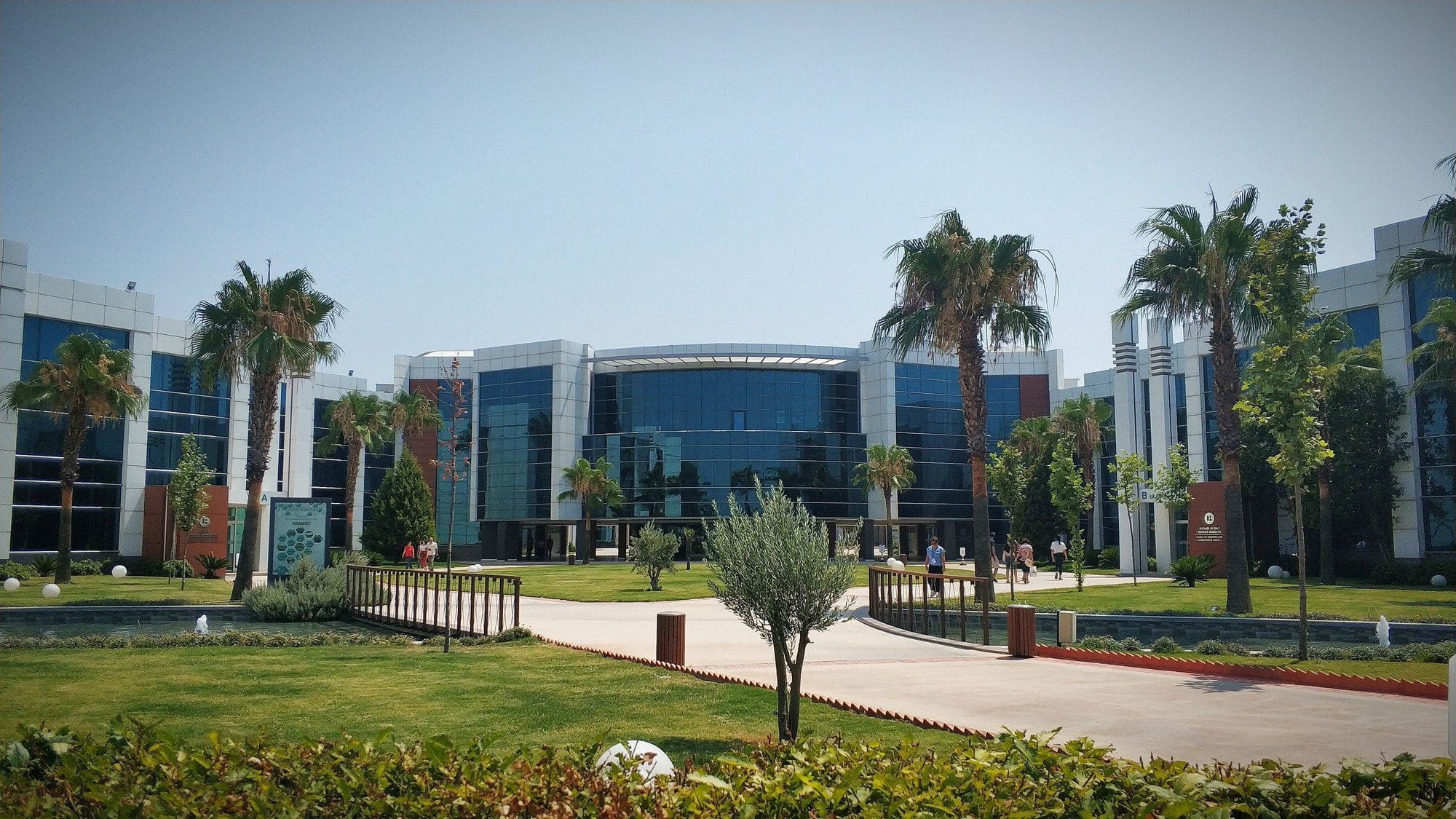İzmir Bakırçay Üniversitesi  Öğrenci Yurtları